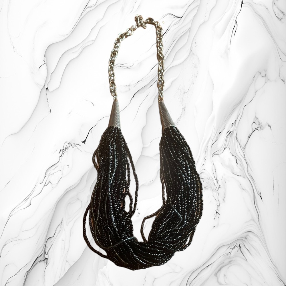 Adorable Black Multi-Strand Bead Necklace 🖤